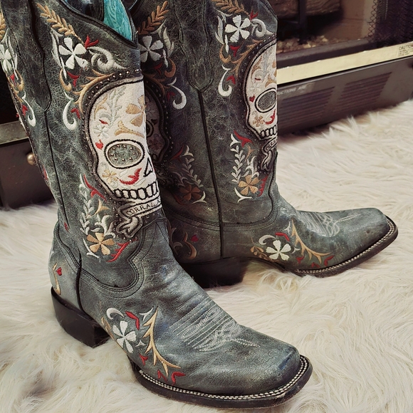 Corral Shoes - Corral Embroidered Skull Western Boots